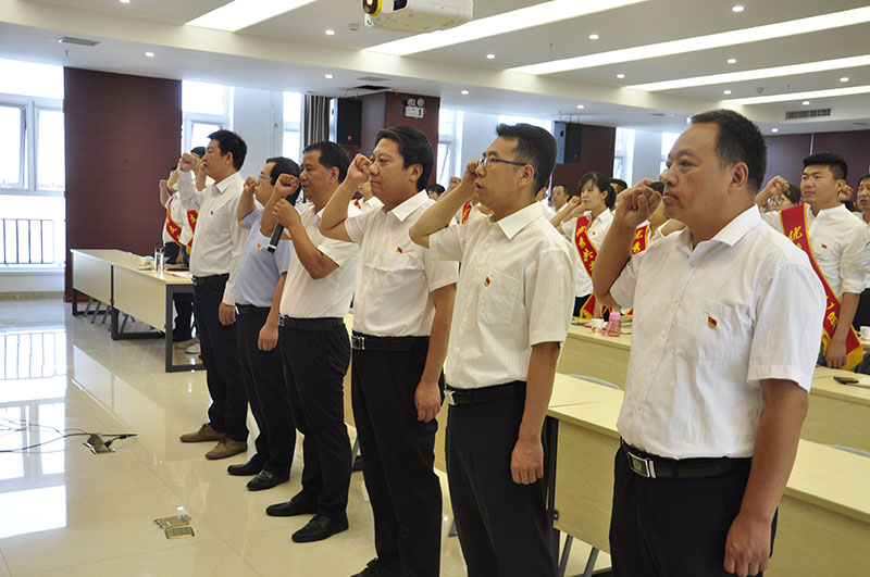 J:集團網站模塊黨群建設職工風采_0_4_2.jpg
